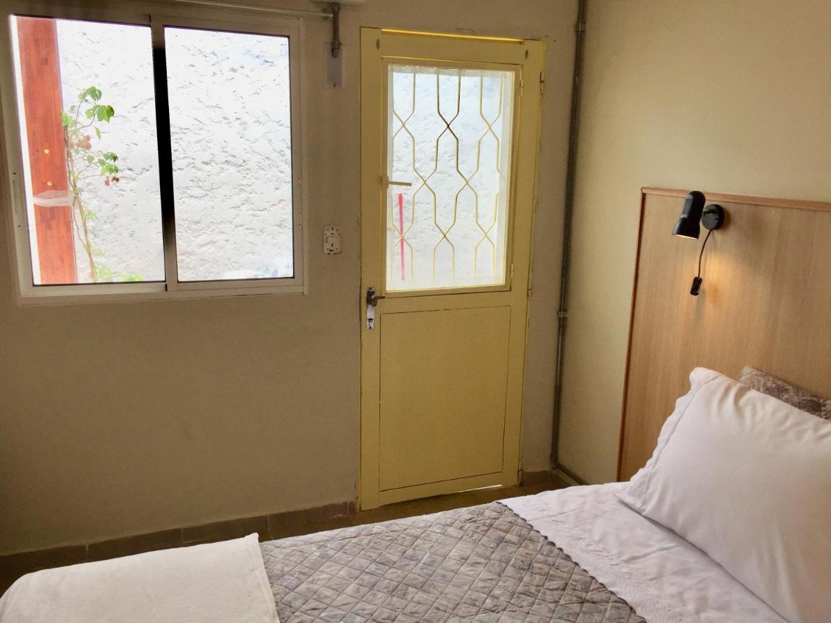 Rios Que Nos Unen Hostel Colonia del Sacramento Buitenkant foto
